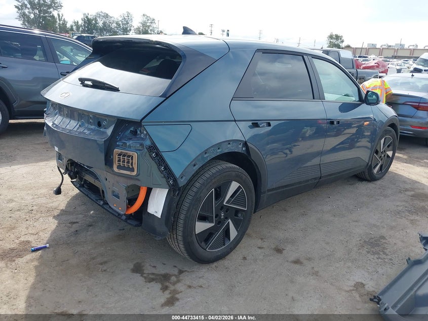 2025 Hyundai Ioniq 5 VIN 7YAKM4DA3SY040593 IAAI salvage auction — REAR END, Wait Title, sold $11,300 on 2026-08-01 (photo 4)