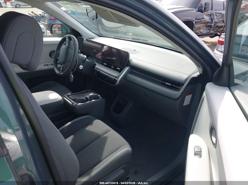 2025 Hyundai Ioniq 5 VIN 7YAKM4DA3SY040593 IAAI salvage auction — REAR END, Wait Title, sold $11,300 on 2026-08-01 (photo 5)