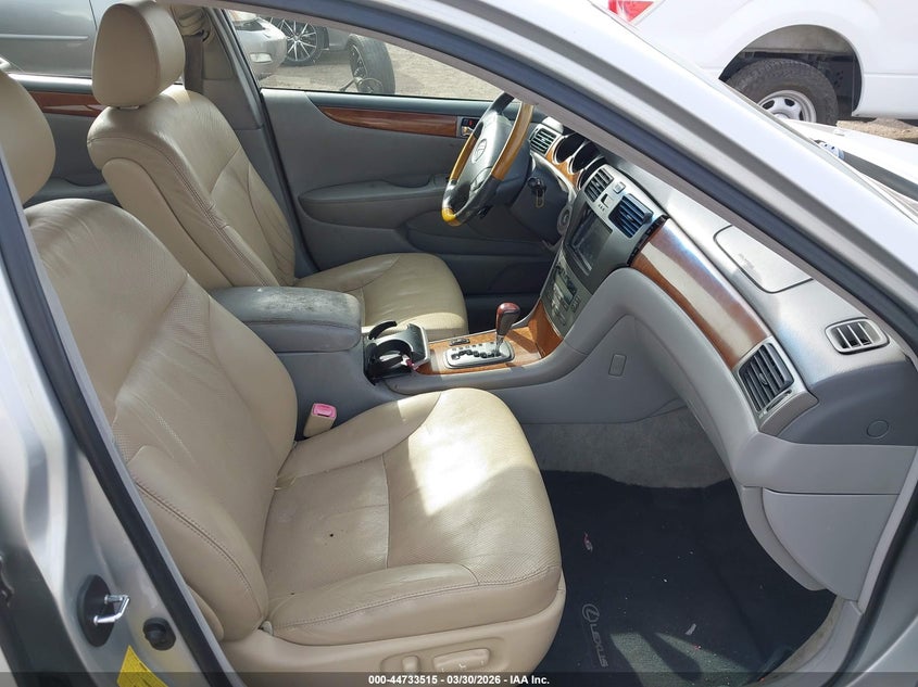 2005 Lexus ES VIN JTHBA30G355080715 IAAI salvage auction — REAR END, Salvage (Texas), sold $500 on 2026-07-20 (photo 5)