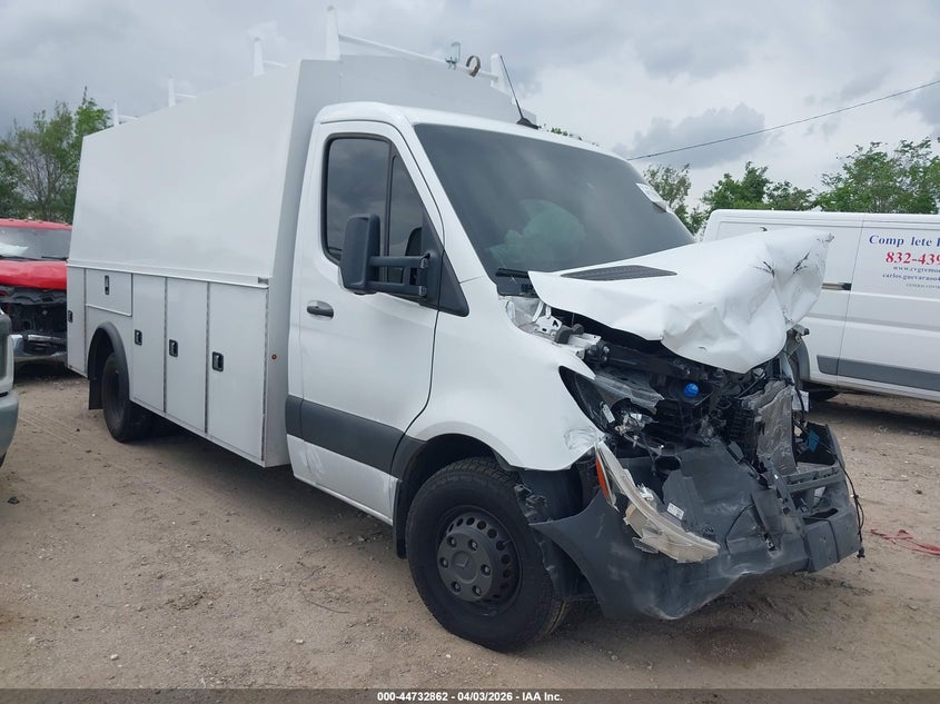 2024 Mercedes-benz Sprinter VIN W1X9N33Y4RN275091 IAAI salvage auction — FRONT END, Wait Title, sold $14,150 on 2026-07-22 (photo 1)