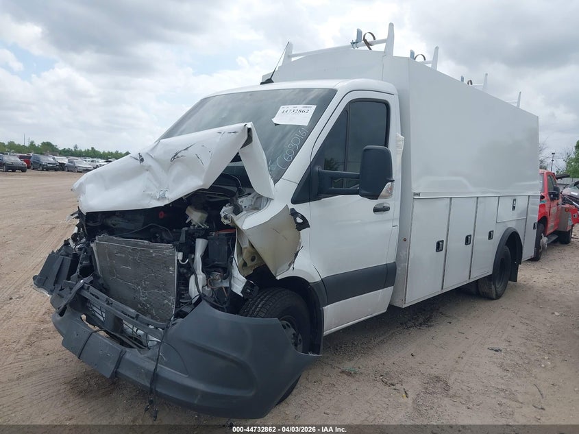 2024 Mercedes-benz Sprinter VIN W1X9N33Y4RN275091 IAAI salvage auction — FRONT END, Wait Title, sold $14,150 on 2026-07-22 (photo 2)