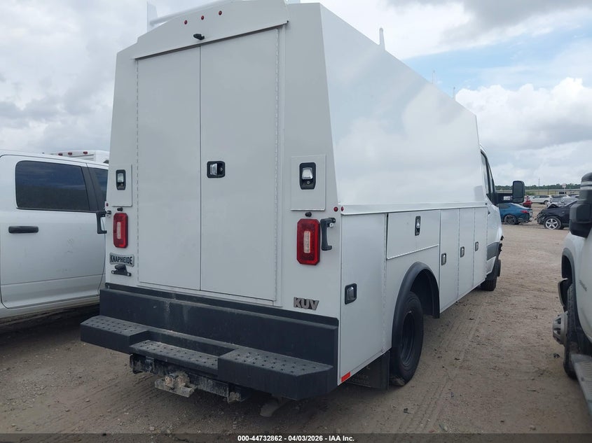 2024 Mercedes-benz Sprinter VIN W1X9N33Y4RN275091 IAAI salvage auction — FRONT END, Wait Title, sold $14,150 on 2026-07-22 (photo 4)