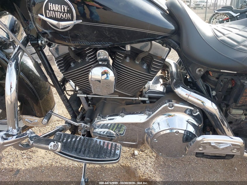 2008 Harley-davidson Flhrc VIN 1HD1FR4108Y648573 IAAI salvage auction — FRONT & REAR, Original (Texas), sold $2,400 on 2026-07-29 (photo 9)