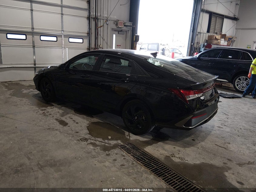 2026 Hyundai Elantra VIN KMHLM4DG7TU129720 IAAI salvage auction — FRONT END, Wait Title, sold $4,450 on 2026-07-27 (photo 3)