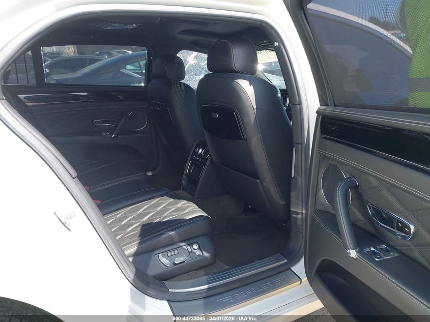 2015 Bentley Flying spur VIN SCBET9ZA3FC046784 IAAI salvage auction — LEFT SIDE, Wait Title, sold $17,200 on 2026-09-14 (photo 8)