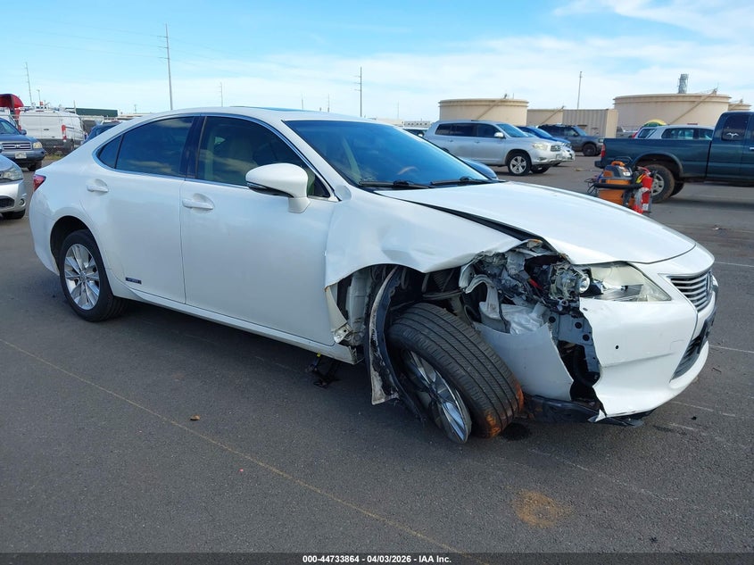 2013 Lexus Es 300h VIN JTHBW1GG6D2027745 IAAI salvage auction — SIDE, Salvage (Hawaii), sold $1,100 on 2026-07-14 (photo 1)
