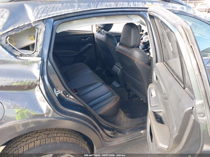 2022 Subaru Xv VIN JF2GTHNC2NH259767 IAAI salvage auction — LEFT & RIGHT, Salvage Title, sold $100 on 2026-07-28 (photo 8)