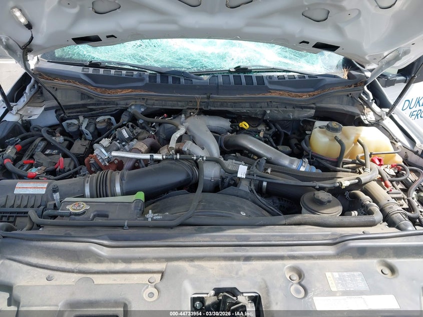 2021 Ford F550 VIN 1FDUF5HT0MDA03213 IAAI salvage auction — ROOF, Wait Title, sold $17,000 on 2026-08-20 (photo 9)