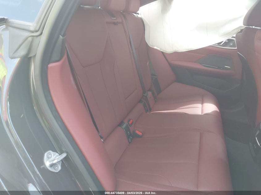 2025 BMW 4er VIN WBA33FB01SFU52637 IAAI salvage auction — FRONT END, Wait Title, sold $1,750 on 2026-07-21 (photo 8)
