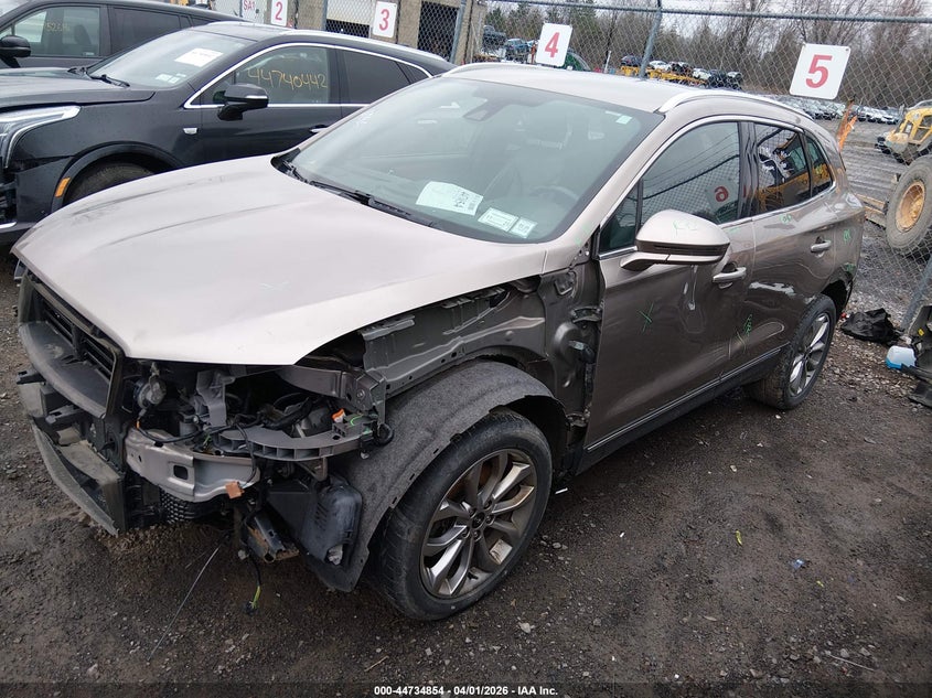 2019 Lincoln Mkc VIN 5LMCJ2C91KUL07732 IAAI salvage auction — FRONT END, Wait Title, sold $1,575 on 2026-07-17 (photo 2)