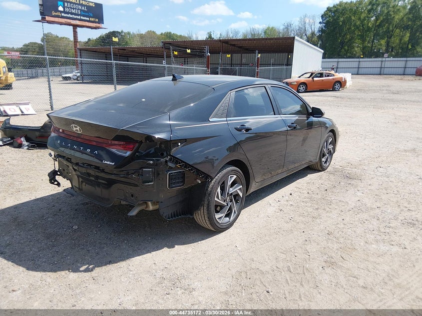 2025 Hyundai Elantra VIN KMHLP4DG8SU995397 IAAI salvage auction — REAR END, Wait Title, sold $9,500 on 2026-07-13 (photo 4)