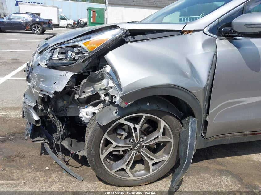 2020 Kia Sportage VIN KNDPR3A69L7713788 IAAI salvage auction — LEFT FRONT, Salvage Title, sold $4,450 on 2026-08-01 (photo 6)