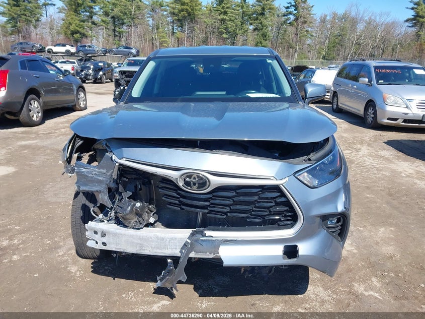 2023 Toyota Highlander VIN 5TDKDRAH0PS512807 IAAI salvage auction — FRONT END, Salvage Title, sold $13,550 on 2026-07-17 (photo 6)