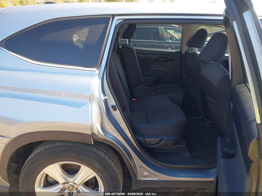 2023 Toyota Highlander VIN 5TDKDRAH0PS512807 IAAI salvage auction — FRONT END, Salvage Title, sold $13,550 on 2026-07-17 (photo 8)
