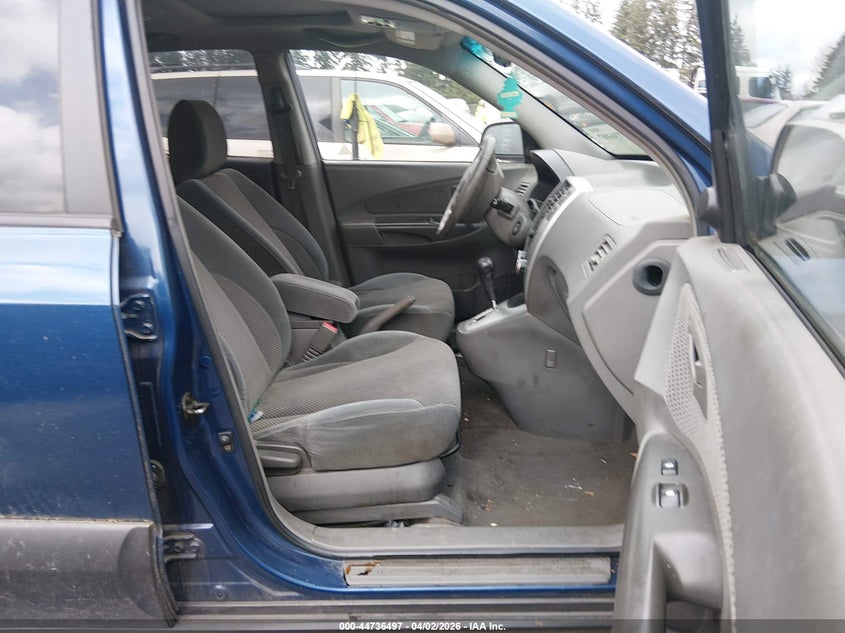 2006 Hyundai Tucson VIN KM8JN72D96U384971 IAAI salvage auction — LEFT SIDE, Clear (Washington), sold $400 on 2026-07-08 (photo 5)