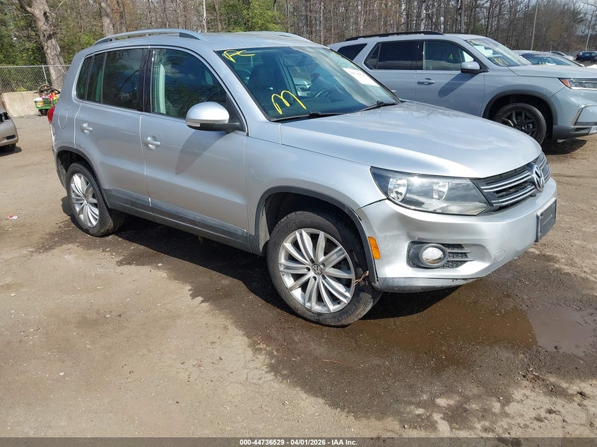 2012 Volkswagen Tiguan VIN WVGBV7AX5CW608320 IAAI salvage auction — RIGHT FRONT, Salvage (Delaware), sold $800 on 2026-08-05 (photo 1)