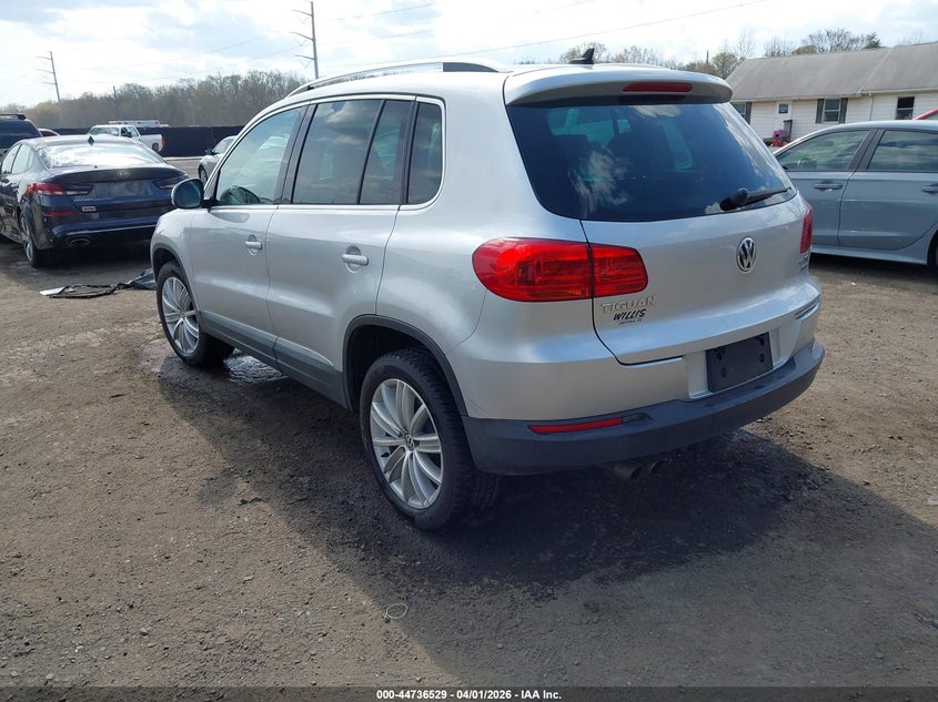 2012 Volkswagen Tiguan VIN WVGBV7AX5CW608320 IAAI salvage auction — RIGHT FRONT, Salvage (Delaware), sold $800 on 2026-08-05 (photo 3)