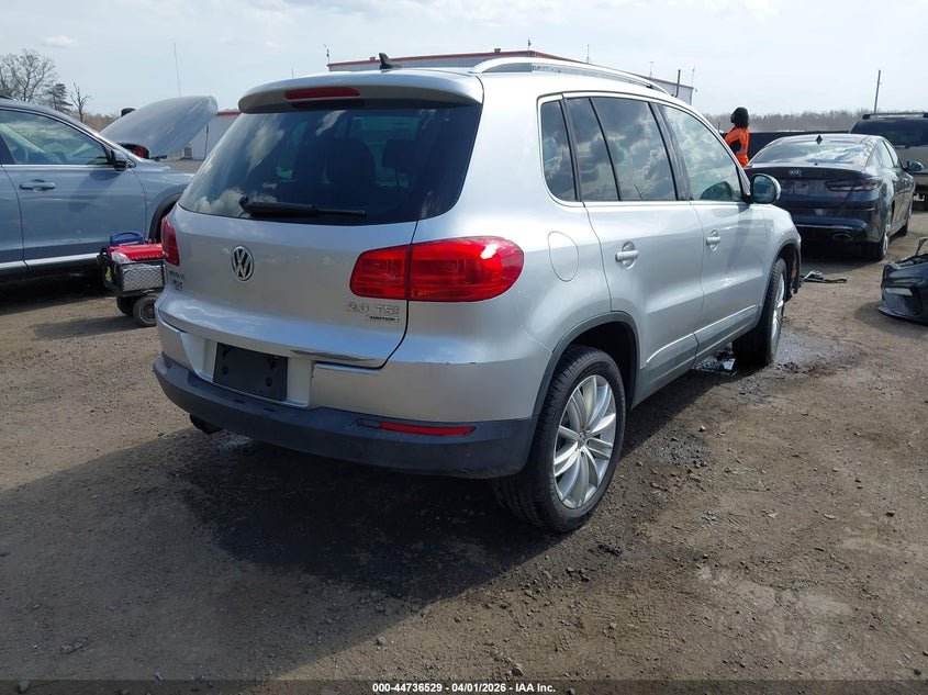 2012 Volkswagen Tiguan VIN WVGBV7AX5CW608320 IAAI salvage auction — RIGHT FRONT, Salvage (Delaware), sold $800 on 2026-08-05 (photo 4)