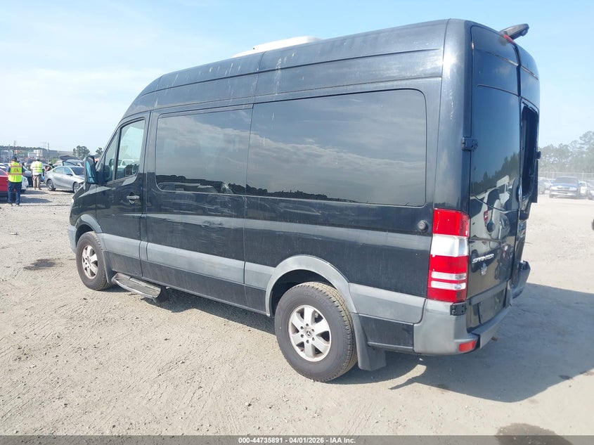 2018 Mercedes-benz Sprinter VIN WDZPE7CD2JP606478 IAAI salvage auction — REAR END, Wait Title, sold $10,100 on 2026-07-16 (photo 3)