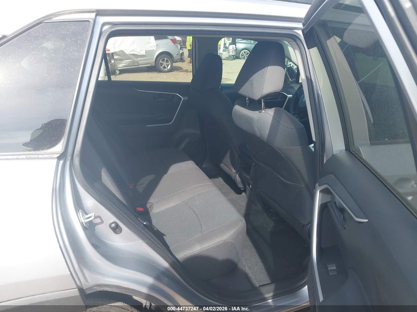 2021 Toyota Rav 4 VIN 2T3H1RFV2MC116309 IAAI salvage auction — REAR END, Salvage Title, sold $7,600 on 2026-07-30 (photo 8)