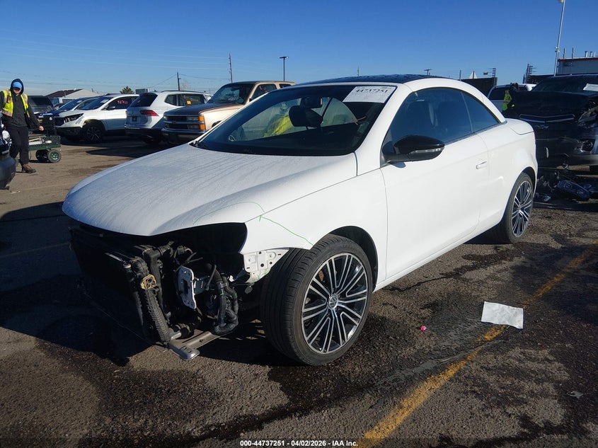 2014 Volkswagen Eos VIN WVWBW8AH2EV005107 IAAI salvage auction — FRONT END, Wait Title, sold $800 on 2026-08-11 (photo 2)
