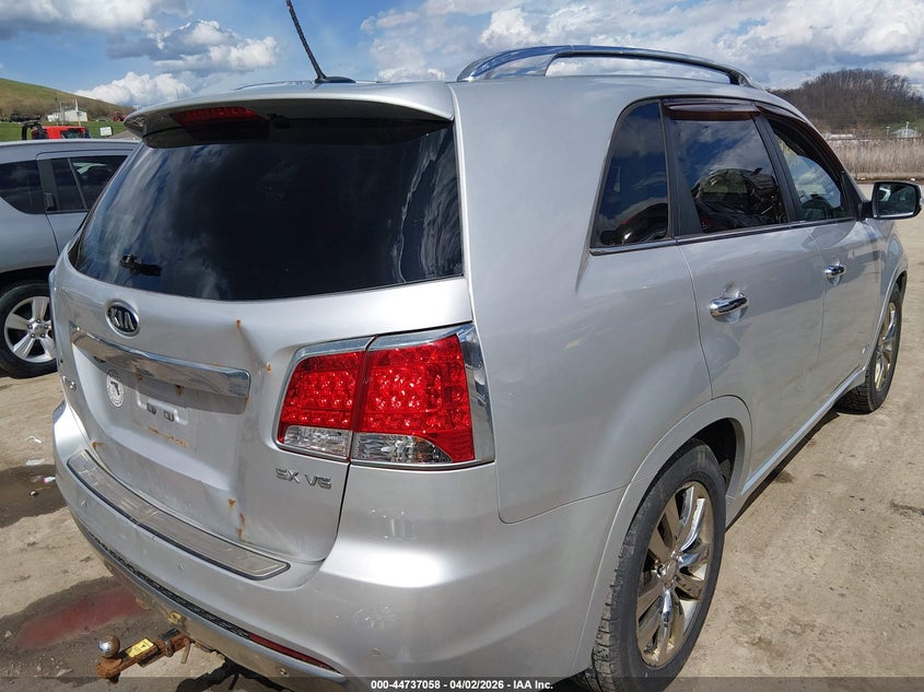 2012 Kia Sorento VIN 5XYKWDA22CG265774 IAAI salvage auction — REAR END, Salvage (West Virginia), sold $675 on 2026-07-11 (photo 4)