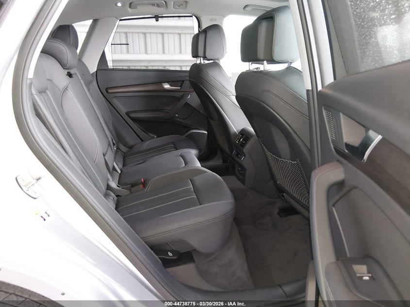 2023 Audi Q5 VIN WA1EAAFY6P2114230 IAAI salvage auction — REAR END, Rebuildable (Florida), sold $17,500 on 2026-07-30 (photo 8)
