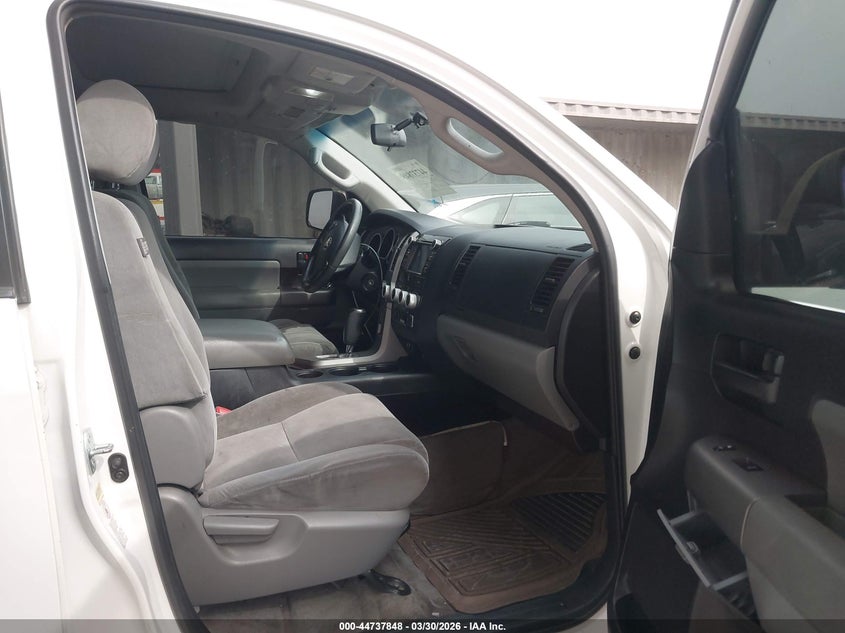 2010 Toyota Sequoia VIN 5TDZM5G19AS002321 IAAI salvage auction — REAR END, Salvage (California), sold $2,400 on 2026-07-29 (photo 5)