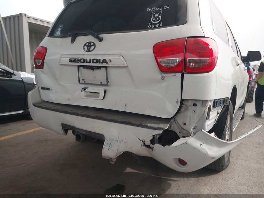 2010 Toyota Sequoia VIN 5TDZM5G19AS002321 IAAI salvage auction — REAR END, Salvage (California), sold $2,400 on 2026-07-29 (photo 6)