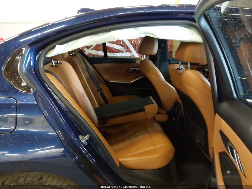2019 BMW 3er VIN WBA5R7C57KFH32573 IAAI salvage auction — FRONT END, Wait Title, sold $10,325 on 2026-07-23 (photo 8)