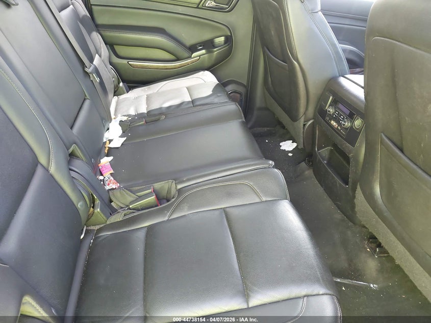 2015 Chevrolet Suburban 1500 VIN 1GNSCJKC8FR536588 IAAI salvage auction — REAR END, Wait Title, sold $7,625 on 2026-08-17 (photo 8)