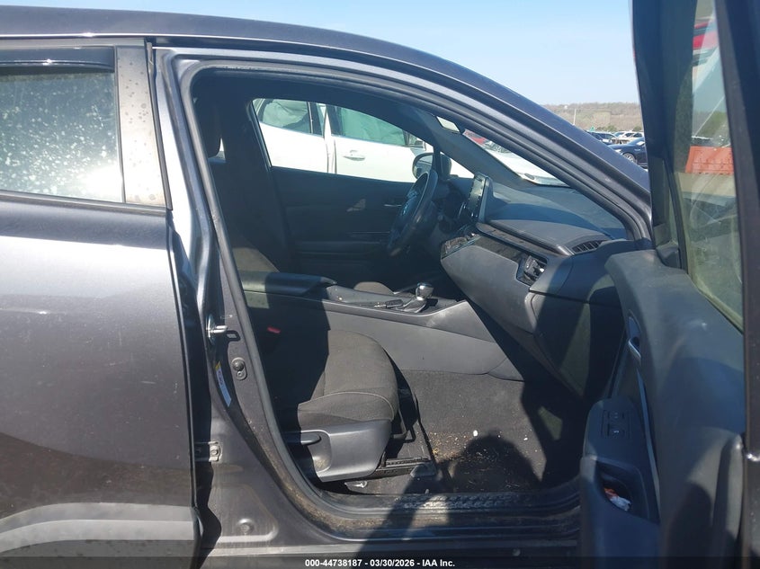 2019 Toyota C-hr VIN JTNKHMBX0K1053079 IAAI salvage auction — FRONT & REAR, Clear (Oklahoma), sold $3,300 on 2026-07-09 (photo 5)