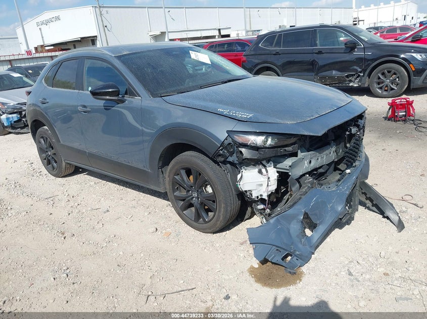 2025 Mazda Cx-30 VIN 3MVDMBCM3SM813900 IAAI salvage auction — FRONT END, Wait Title, sold $11,700 on 2026-07-30 (photo 1)