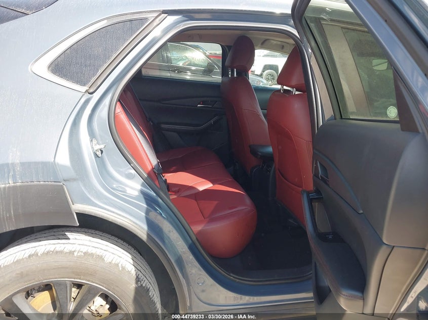 2025 Mazda Cx-30 VIN 3MVDMBCM3SM813900 IAAI salvage auction — FRONT END, Wait Title, sold $11,700 on 2026-07-30 (photo 8)