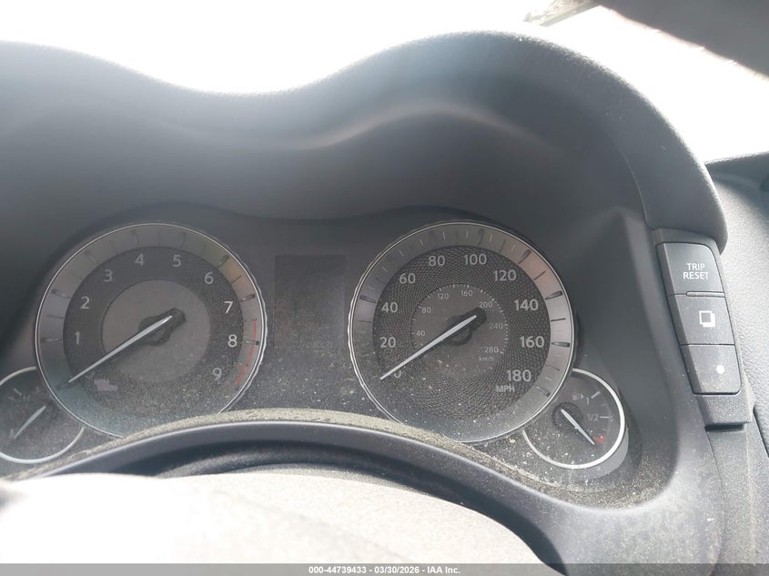 2018 Infiniti Q70 VIN JN1BY1AP5JM180320 IAAI salvage auction — ALL OVER, Wait Title, sold $725 on 2026-07-29 (photo 7)