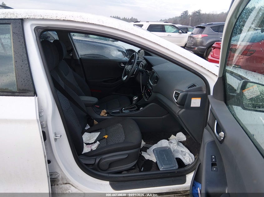 2019 Hyundai Ioniq VIN KMHC65LD8KU154972 IAAI salvage auction — FRONT END, Wait Title, sold $3,925 on 2026-07-17 (photo 5)