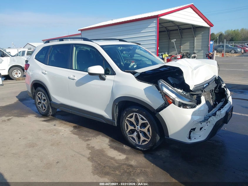 2021 Subaru Forester VIN JF2SKAJC0MH525411 IAAI salvage auction — FRONT END, Salvage (North Carolina), sold $4,000 on 2026-07-29 (photo 1)