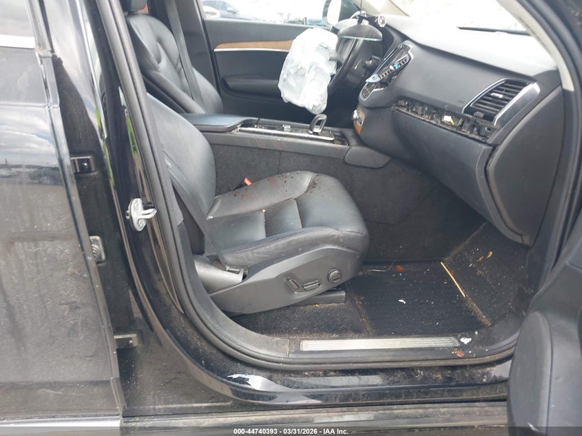 2024 Volvo Xc90 VIN YV4062JE2R1151916 IAAI salvage auction — FRONT END, Salvage (Idaho), sold $5,700 on 2026-07-31 (photo 5)