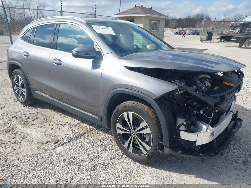 2024 Mercedes-benz Gla-class VIN W1N4N4HB0RJ619200 IAAI salvage auction — FRONT END, Wait Title, sold $9,800 on 2026-07-14 (photo 1)
