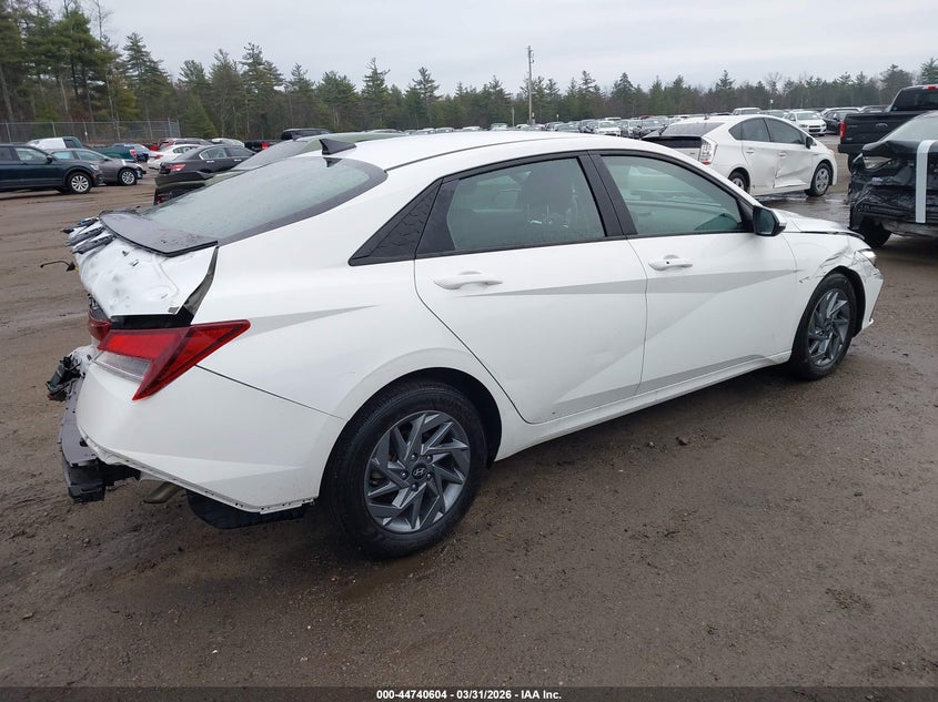 2024 Hyundai Elantra VIN KMHLM4DG3RU759923 IAAI salvage auction — REAR END, Wait Title, sold $25 on 2026-07-24 (photo 4)