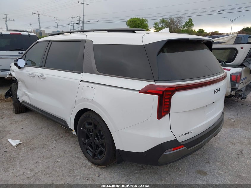 2026 Kia Carnival VIN KNDNE5K37T6566718 IAAI salvage auction — LEFT FRONT, Salvage (Texas), sold $17,950 on 2026-07-13 (photo 3)