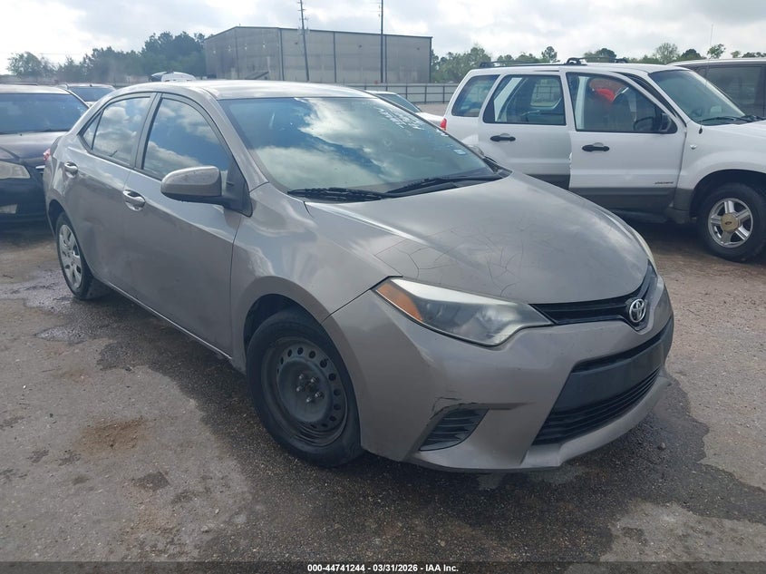 2015 Toyota Corolla VIN 5YFBURHE3FP193647 IAAI salvage auction — NORMAL WEAR, Original (Texas), sold $50 on 2026-07-29 (photo 1)
