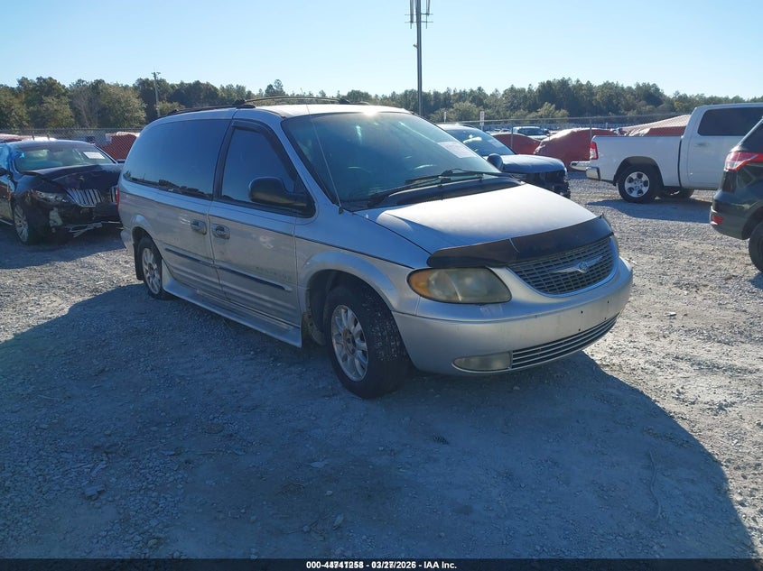 2001 Chrysler Town & country VIN 2C8GP54LX1R325529 IAAI salvage auction — RIGHT SIDE, Rebuildable (Florida), sold $300 on 2026-07-09 (photo 1)