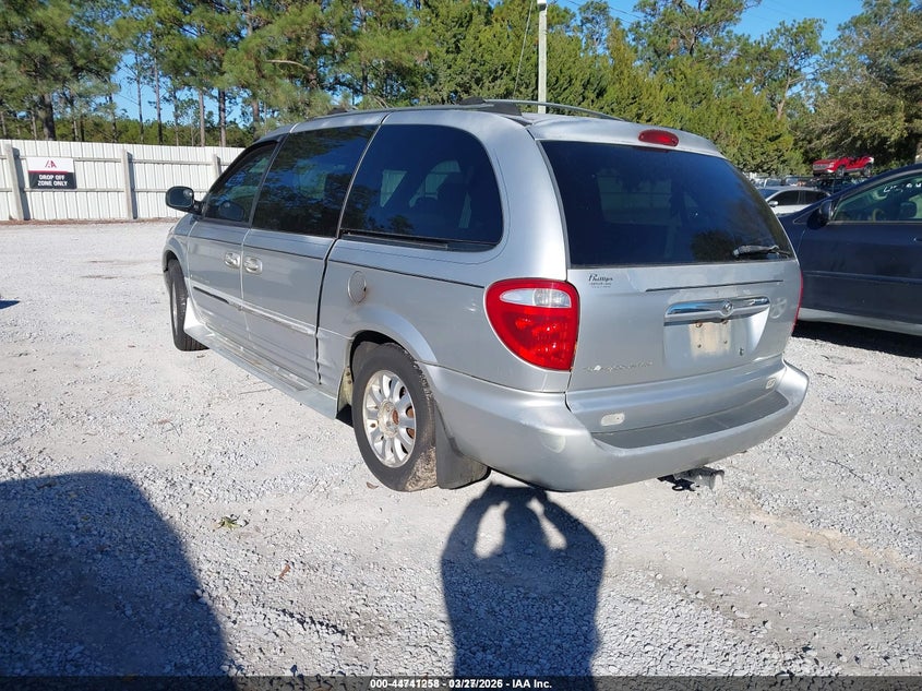 2001 Chrysler Town & country VIN 2C8GP54LX1R325529 IAAI salvage auction — RIGHT SIDE, Rebuildable (Florida), sold $300 on 2026-07-09 (photo 3)