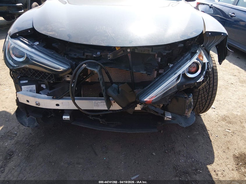 2021 Alfa romeo Stelvio VIN ZASPAKBN4M7D19521 IAAI salvage auction — FRONT END, Salvage (Idaho), sold $6,300 on 2026-07-31 (photo 6)