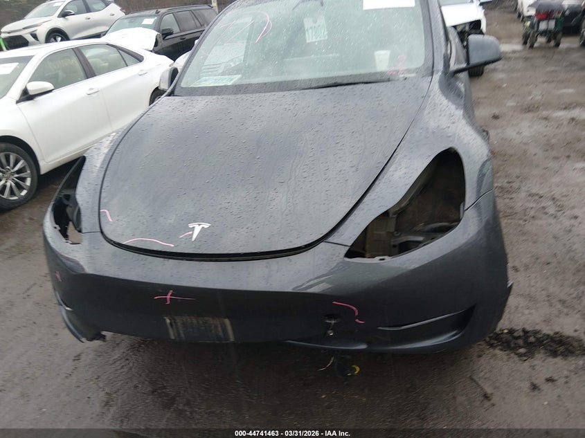 2023 Tesla Model y VIN 7SAYGDEE8PA033933 IAAI salvage auction — FRONT END, Salvage (New Hampshire), sold $10,975 on 2026-07-09 (photo 6)