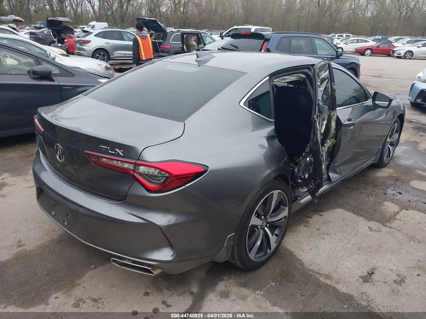 2025 Acura Tlx VIN 19UUB5F40SA001909 IAAI salvage auction — RIGHT SIDE, Wait Title, sold $16,025 on 2026-07-29 (photo 4)