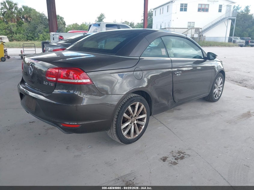 2013 Volkswagen Eos VIN WVWBW8AHXDV001529 IAAI salvage auction — RIGHT SIDE, Rebuildable (Florida), sold $25 on 2026-07-21 (photo 4)
