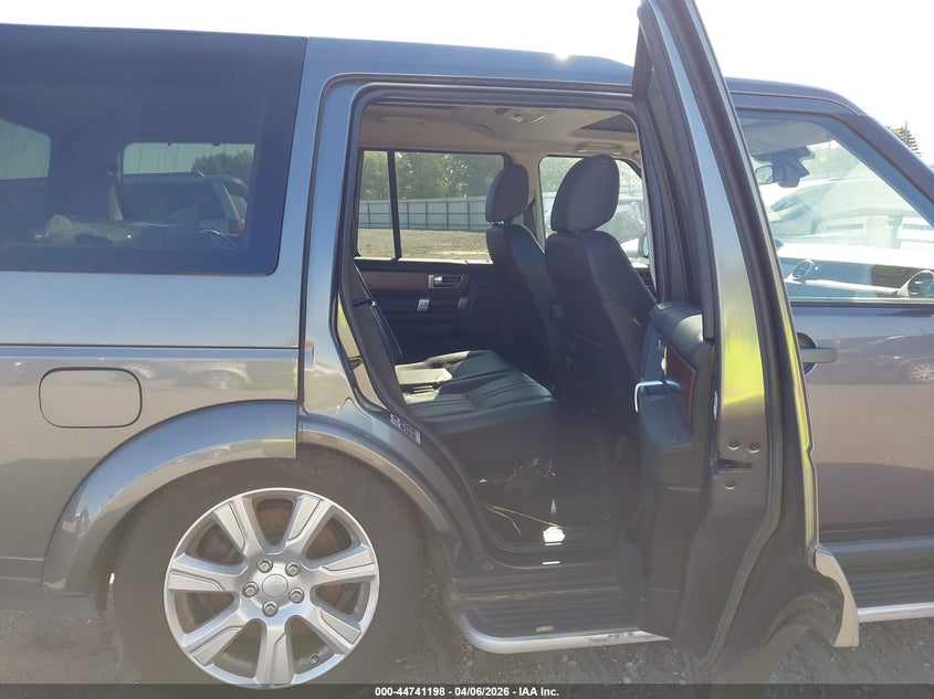 2016 Land rover Lr4 VIN SALAG2V65GA803635 IAAI salvage auction — FRONT END, Clear (Montana), sold $550 on 2026-07-15 (photo 8)