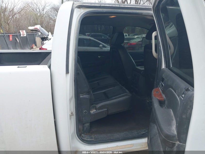 2008 Chevrolet Silverado 2500 VIN 1GCHK23608F219865 IAAI salvage auction — REAR END, Salvage (Missouri), sold $2,850 on 2026-07-20 (photo 8)